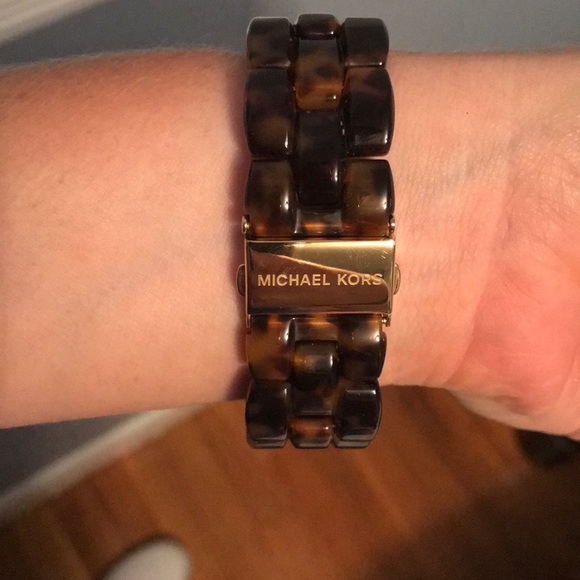 Tortoise Watch - Picture 3 of 5